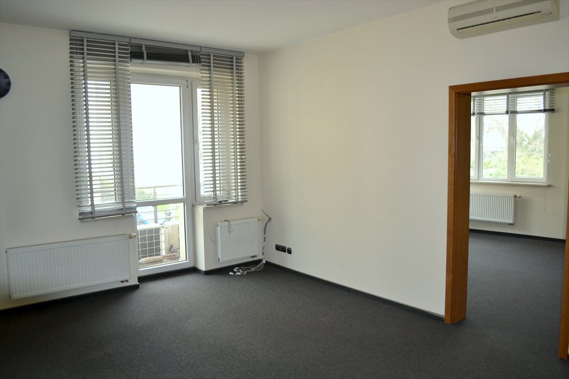 Zapraszam do wynajmu biura 80 m² z klimatyzacją i alarmem Rzeszów, ul. Hetmańska  80m2 Foto 1