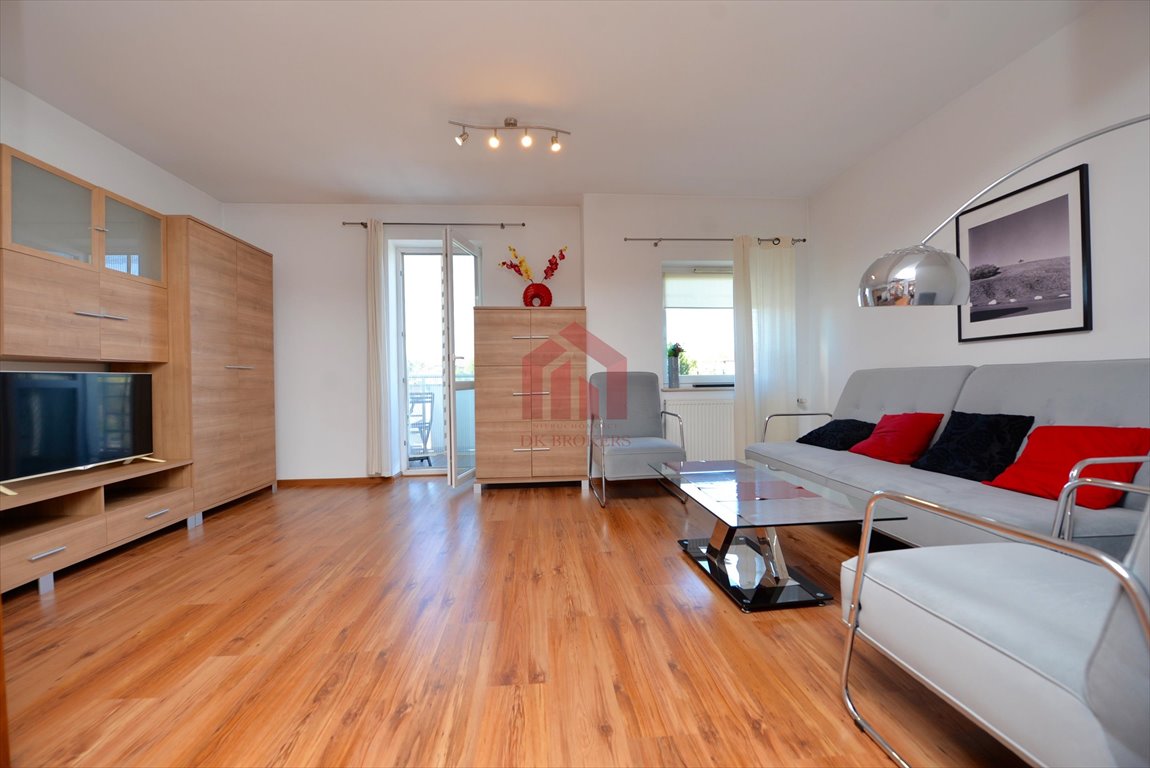 Mieszkanie trzypokojowe na wynajem Rzeszów, Krajobrazowa  80m2 Foto 1