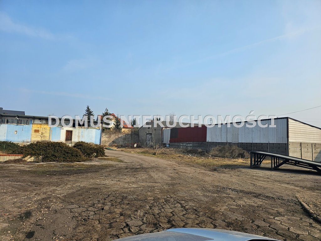 Magazyn 250 m2 z biurem, rampą, Brzeziny Brzeziny  250m2 Foto 1
