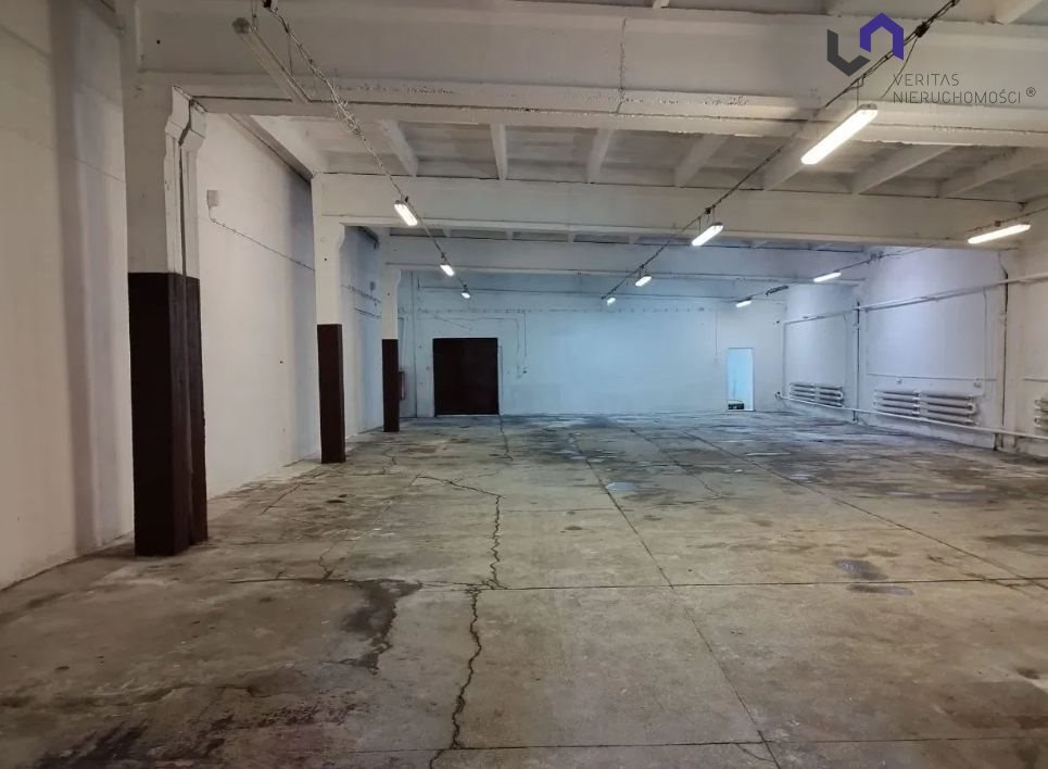 Lokal użytkowy na wynajem Sosnowiec, Pogoń  550m2 Foto 1