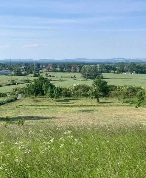 Działka pod domy jednorodzinne z pozwoleniem na wodę i prąd Świebodzice  2 252m2 Foto 1
