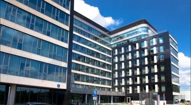 Nowoczesny biurowiec klasy A w Włochach, 400 m2, parking Warszawa, Włochy  400m2 Foto 1