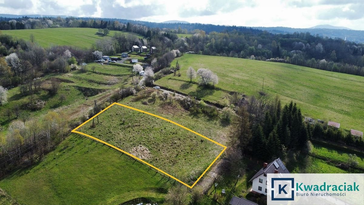 Sprzedam działkę 22 arów z warunkami zabudowy i pięknymi widokami Uherce Mineralne  2 209m2 Foto 1
