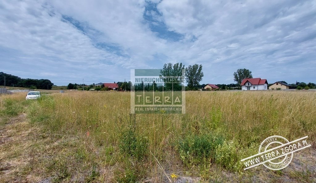 Działka budowlana 1534 m² z dostępem do drogi i uzbrojeniem Zabór  1 534m2 Foto 1