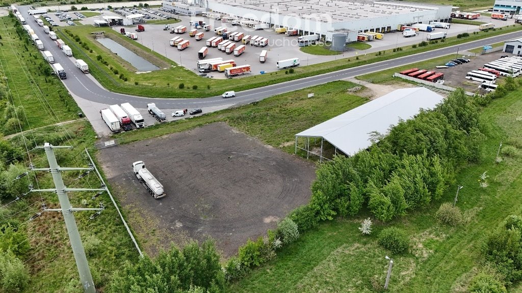 Działka inwestycyjna w WSSE, utwardzona, ogrodzona, pow. 2,9 ha Skarbimierz Osiedle, Biedronkowa  2 900m2 Foto 1