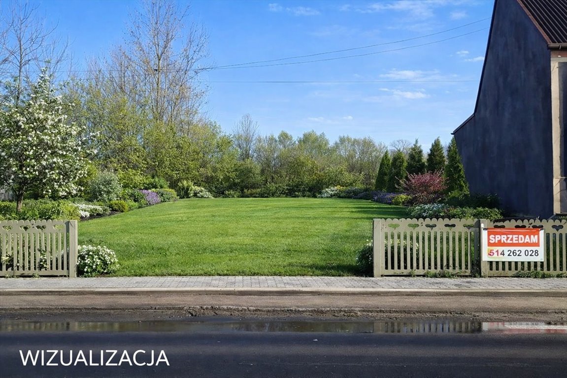 Działka budowlana 881 m² w centrum Żarek z mediami Żarki  881m2 Foto 1
