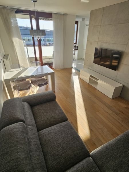Przestronny apartament 60 m² z tarasem i miejscem garażowym Warszawa, Wola, Chłodna 48  60m2 Foto 1