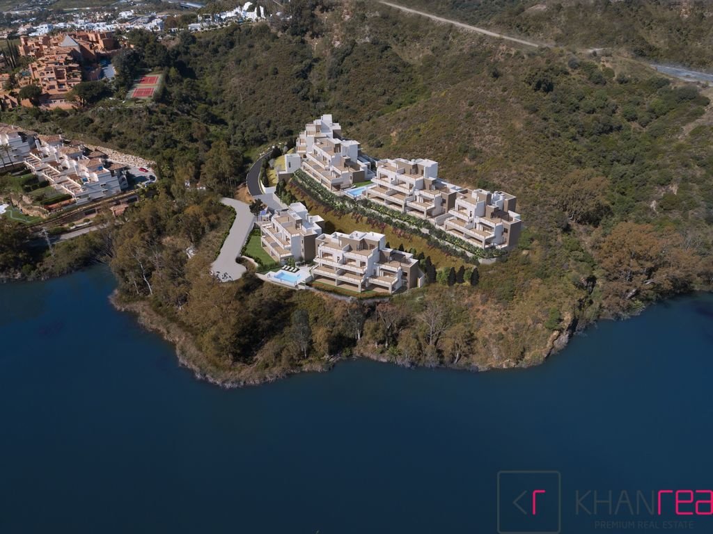 Mieszkanie trzypokojowe na sprzedaż Hiszpania, Marbella  93m2 Foto 1