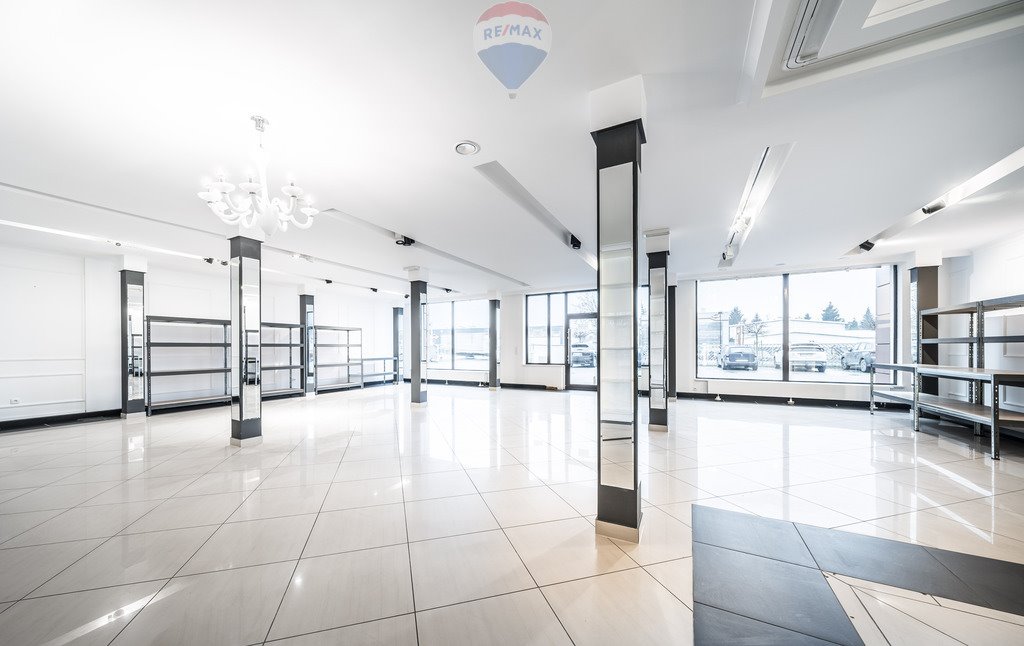 Lokal użytkowy 180 m2 z dużym parkingiem, Suchy Las Suchy Las, Obornicka  185m2 Foto 1