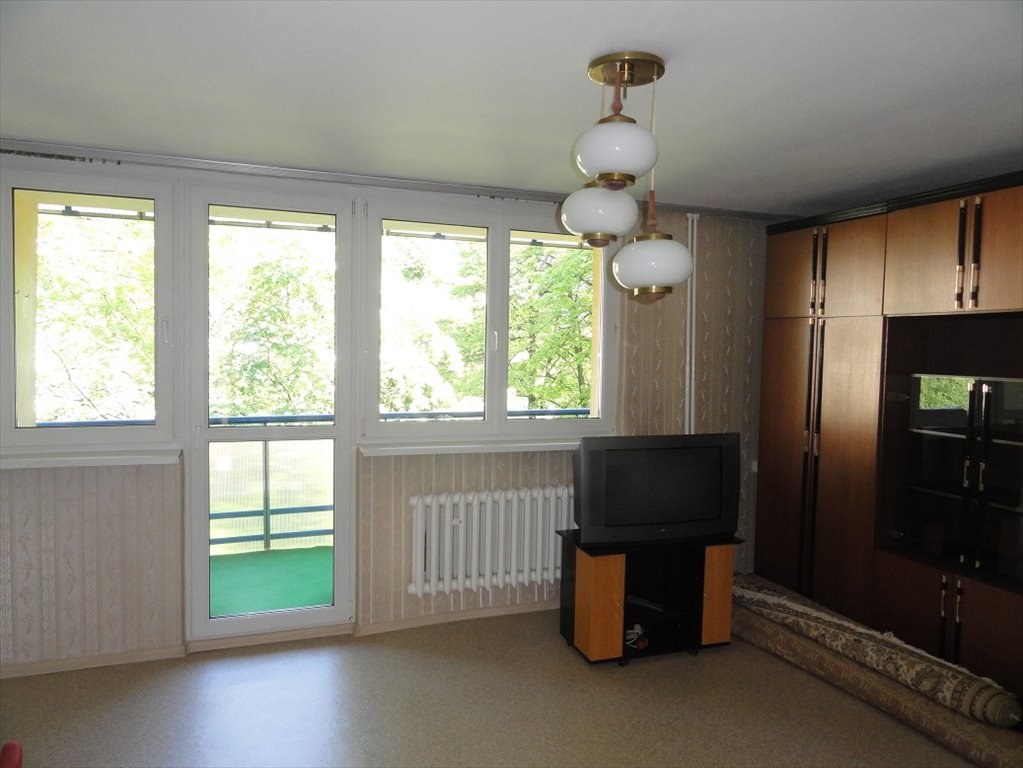 Mieszkanie trzypokojowe na sprzedaż Tychy, Niepodległości  55m2 Foto 1