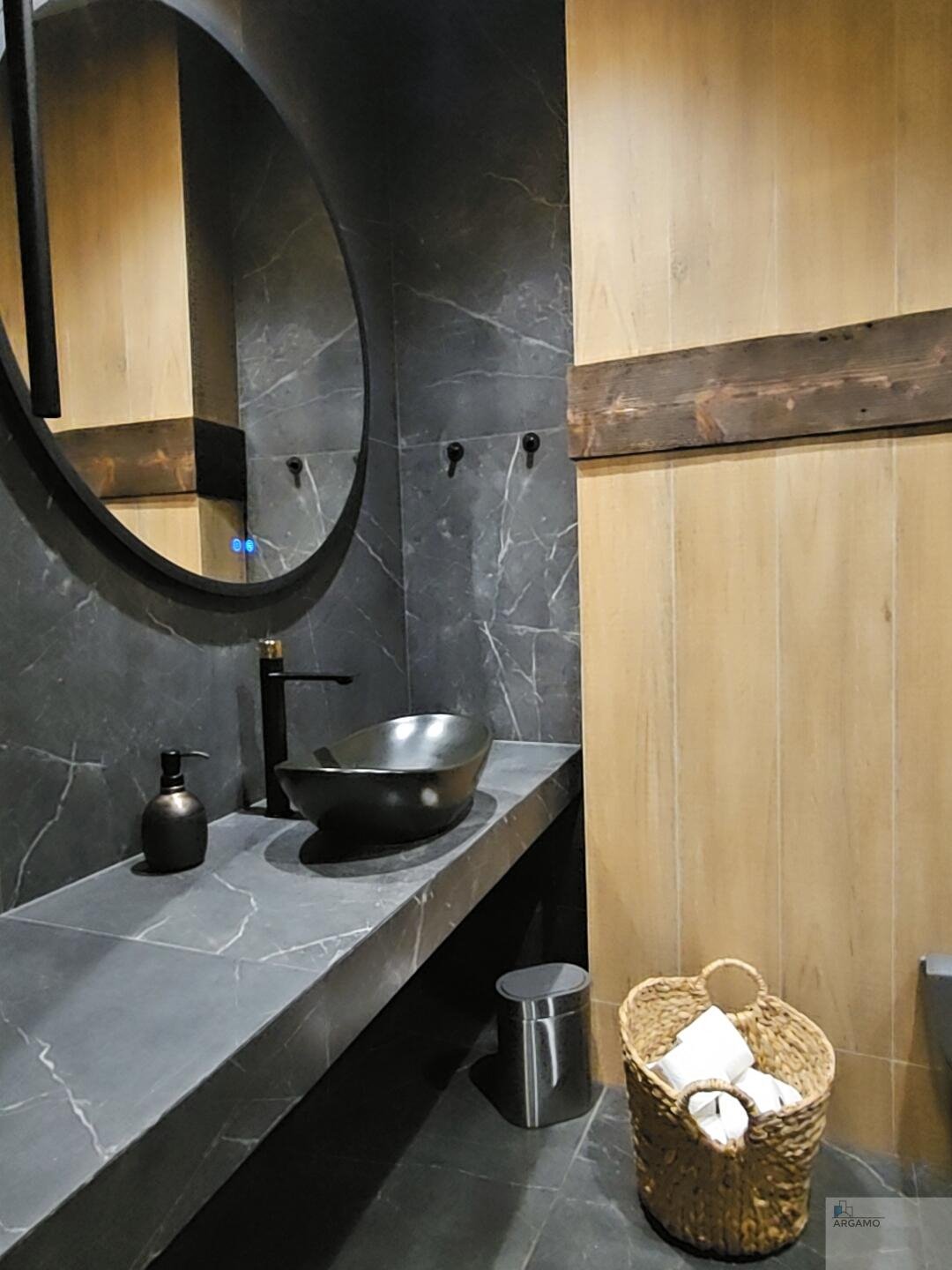 Przestronny apartament 115 m2 z pełnym wyposażeniem i dużym balkonem Zabrze, Jana Karłowicza  115m2 Foto 1