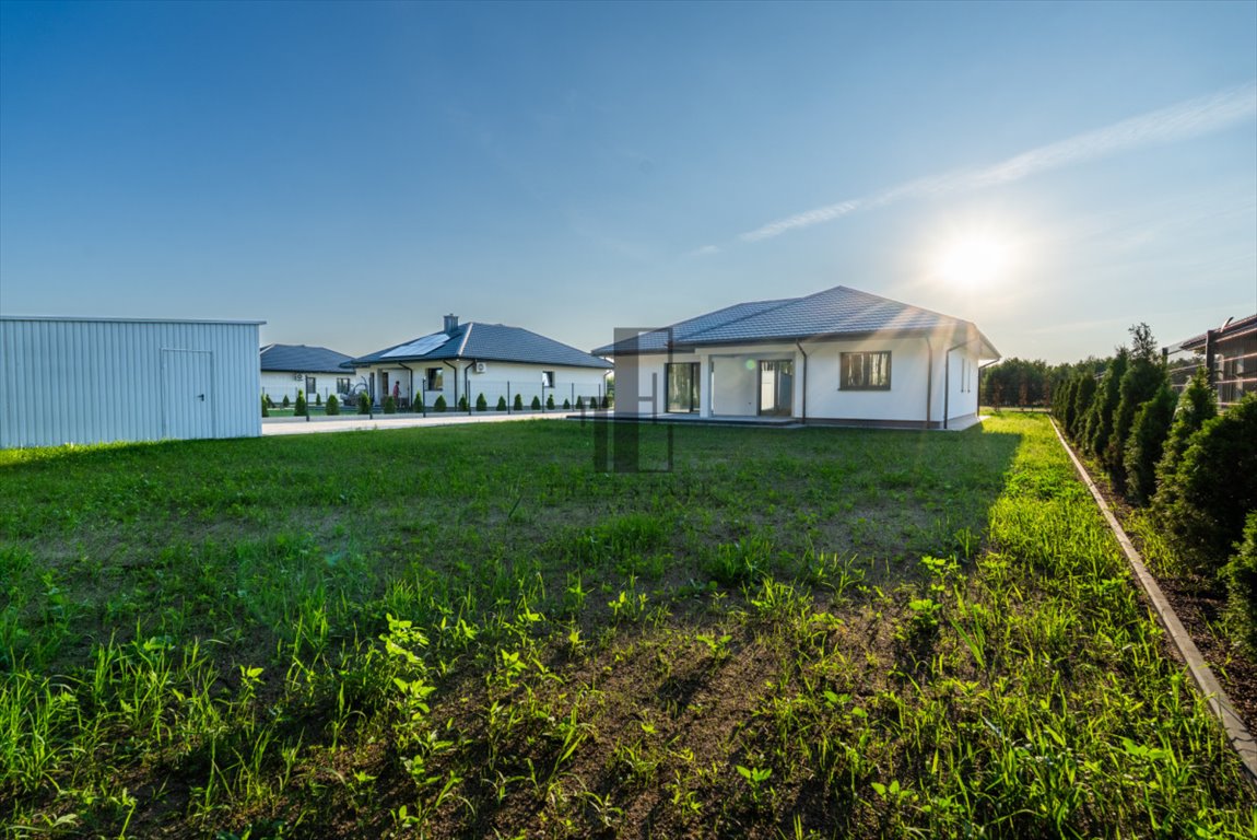 Nowoczesny dom 166 m² z garażem - spokojna okolica Tłuszcz  166m2 Foto 1