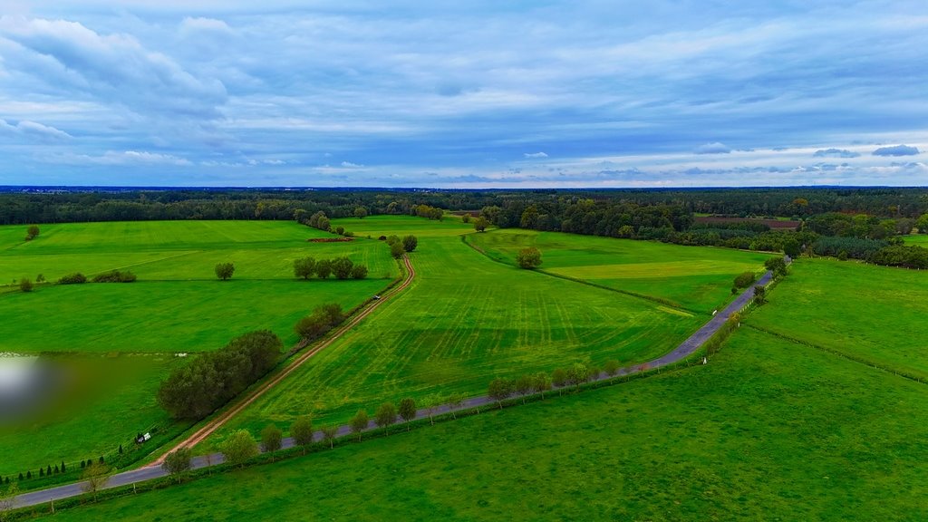 Ucieknij od zgiełku! Działka gotowa na Twój nowy dom Karzec  1 000m2 Foto 1