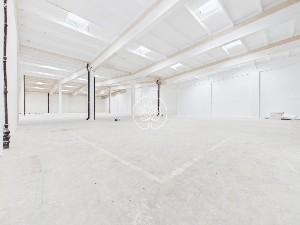 Nowoczesny obiekt 321 m² z pełnym wyposażeniem i bezpieczeństwem Toruń  321m2 Foto 1