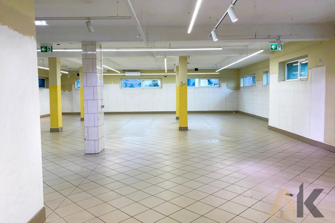 Przestronny lokal usługowy w Maniowach, 53 m2, atrakcyjna oferta Maniowy, Gorczańska  53m2 Foto 1