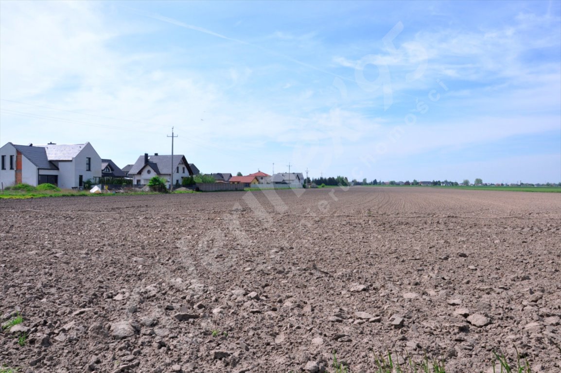 Działka budowlana na sprzedaż Dopiewiec  915m2 Foto 1