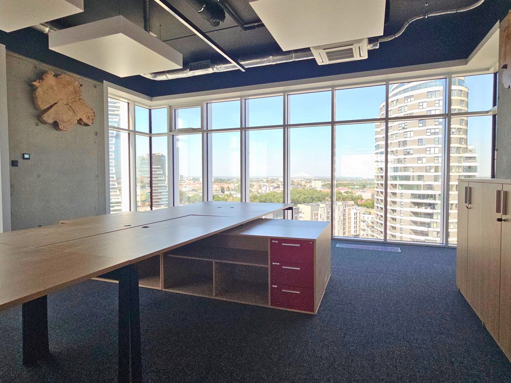 Ekskluzywne biuro 380 m² z widokiem na Wisłok i panoramę Rzeszowa Rzeszów, al. mjr. Wacława Kopisto  380m2 Foto 1