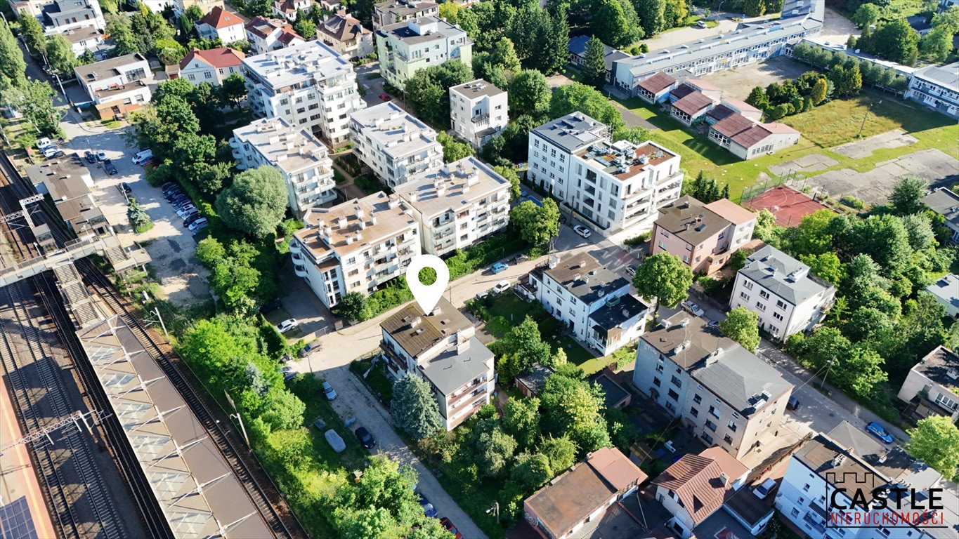 Na sprzedaż inwestycyjny dom 4 lokali w Orłowie z 20 pokojami Gdynia, Orłowo  448m2 Foto 1