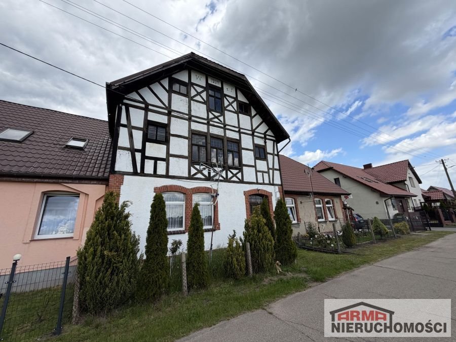 Dom 200 m2 z ogrodem i strychem do adaptacji Barzkowice  200m2 Foto 1