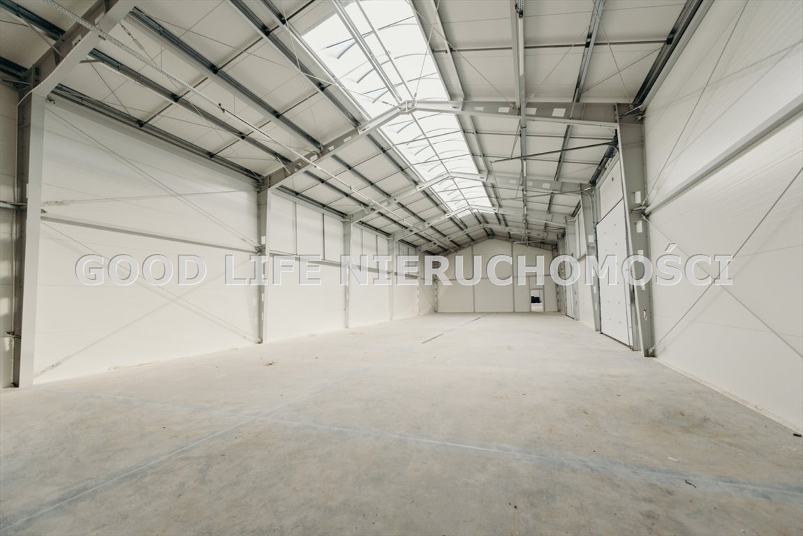 Magazyn na wynajem Rzeszów, Załęże  1 300m2 Foto 1