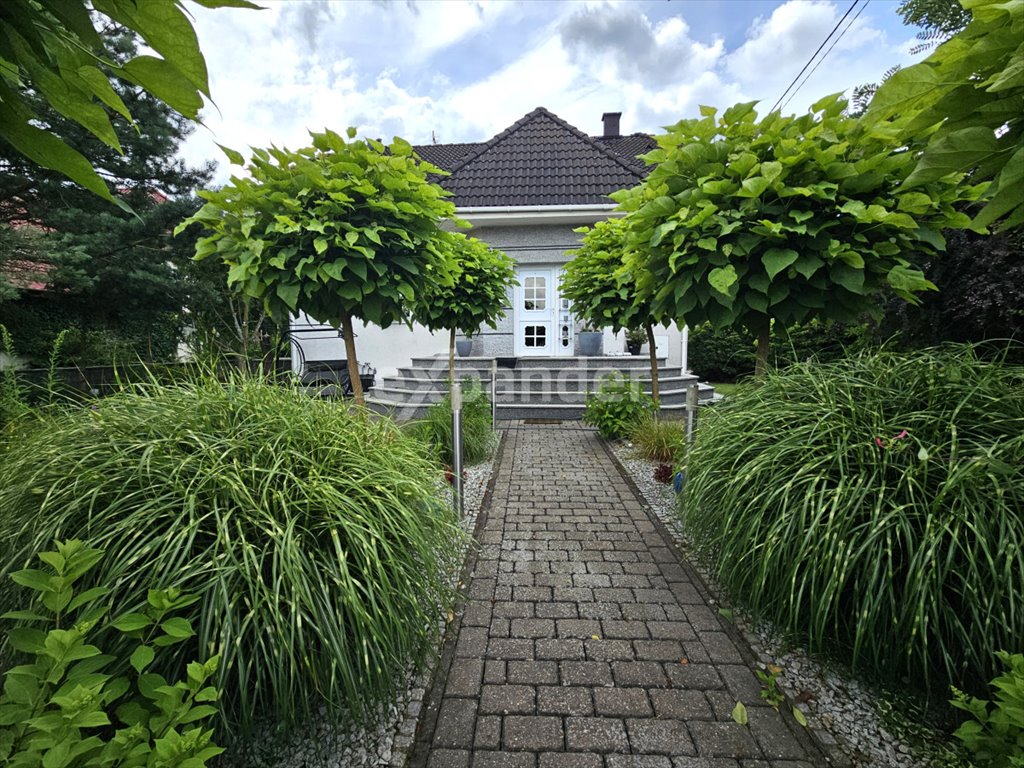 Dom na sprzedaż Komprachcice  209m2 Foto 1