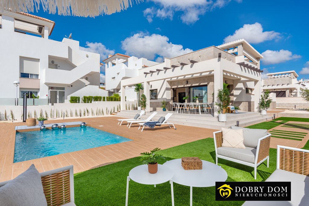 Nowoczesna willa z basenem i dużą działką w Ciudad Quesada Hiszpania, Ciudad Quesada  226m2 Foto 1