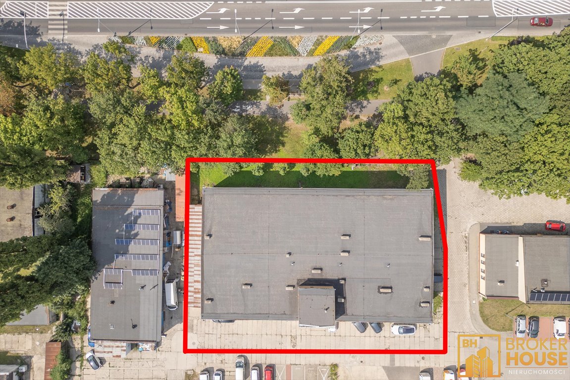 Wyjątkowa nieruchomość komercyjna w Opolu – magazyny i biura Opole, Ozimska  1 889m2 Foto 1