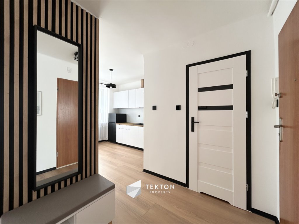 Kawalerka na sprzedaż Ostróda, Grunwaldzka  40m2 Foto 1