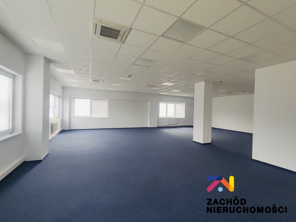 Nowoczesny biurowiec 1500 m² z klimatyzacją i monitoringiem Zielona Góra  500m2 Foto 1