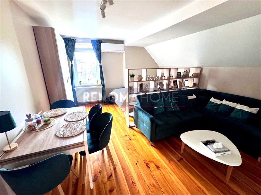 Przestronne 137 m² z poddaszem, nowoczesne i komfortowe Ziębice  137m2 Foto 1