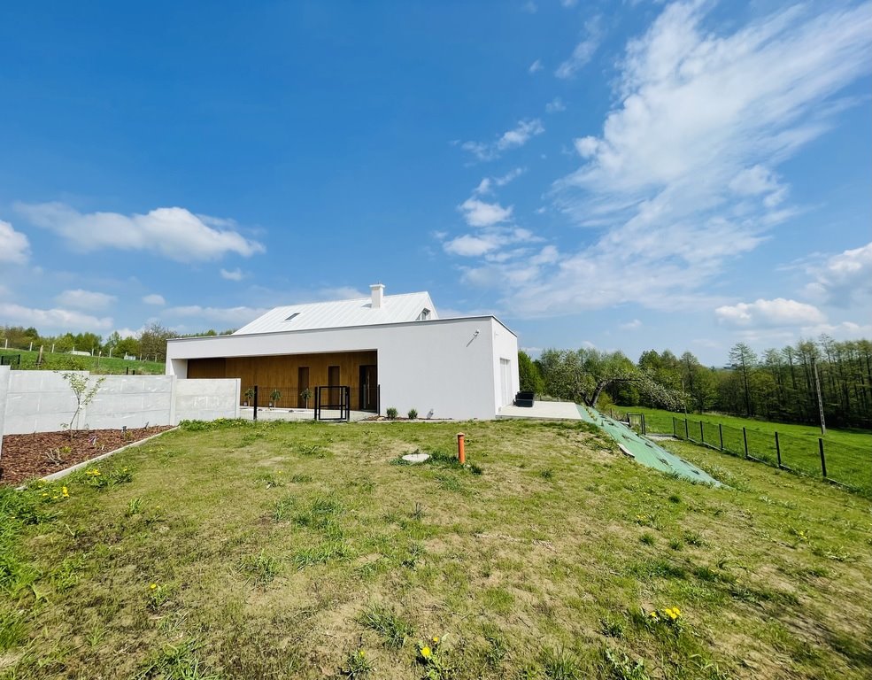 Przestronny dom 165 m² z tarasem i garażem, spokojna okolica Siedliska  165m2 Foto 1