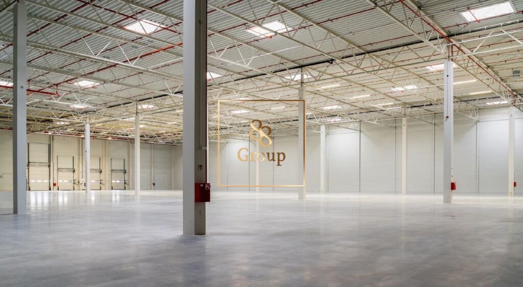 Wynajmę magazyn 3700 m² z dokami i ogrzewaniem w Sochaczewie Sochaczew  3 700m2 Foto 1