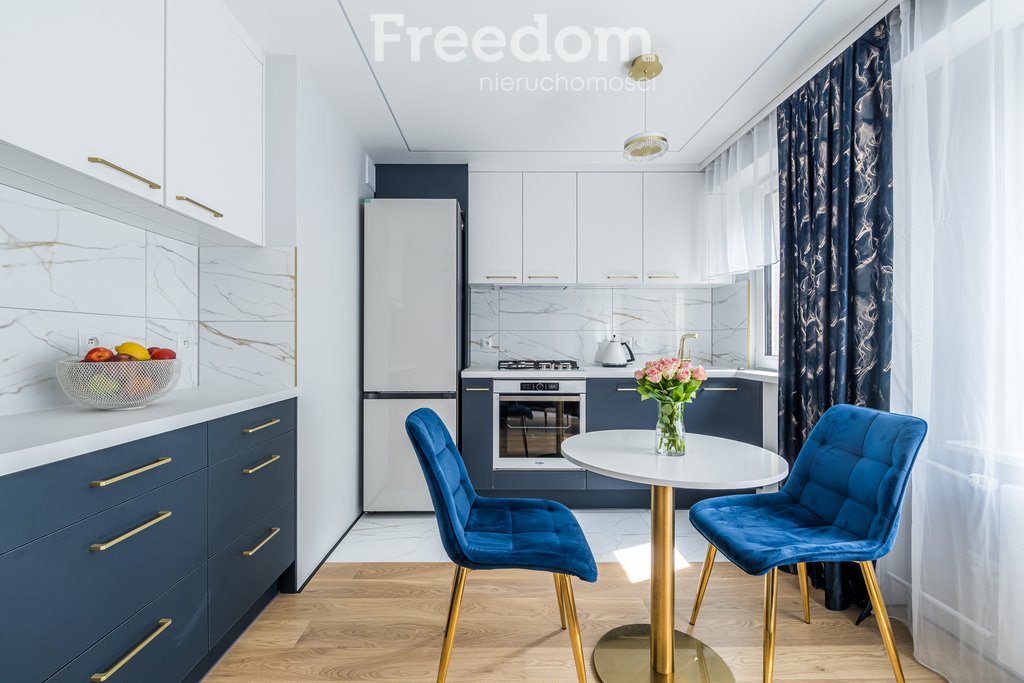 Mieszkanie trzypokojowe na sprzedaż Wyszków, 1 Maja  48m2 Foto 1