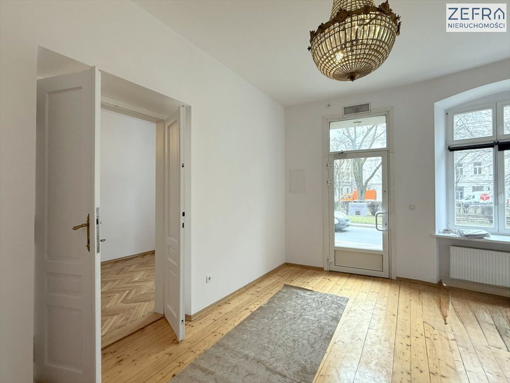 Lokal użytkowy na wynajem w Krakowie, 49 m2, witryna Kraków, Stare Miasto, Kazimierz  49m2 Foto 1