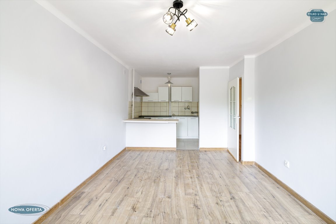 Na sprzedaż funkcjonalne 2-pokojowe mieszkanie 35 m² w Sieradzu Sieradz, Adama Mickiewicza  35m2 Foto 1