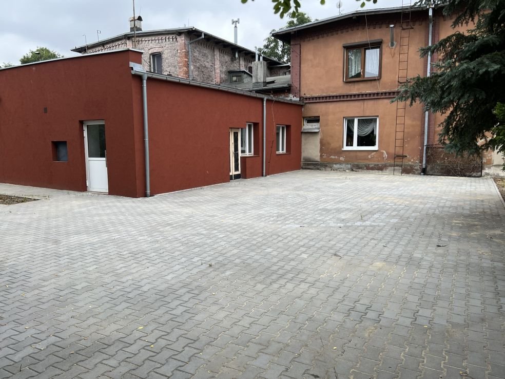 Lokal użytkowy na wynajem Sosnowiec, Pogoń  94m2 Foto 2