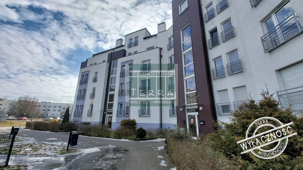 3-pokojowe mieszkanie z balkonem i komórką w Zielonej Górze Zielona Góra, Modrzewiowa  63m2 Foto 1