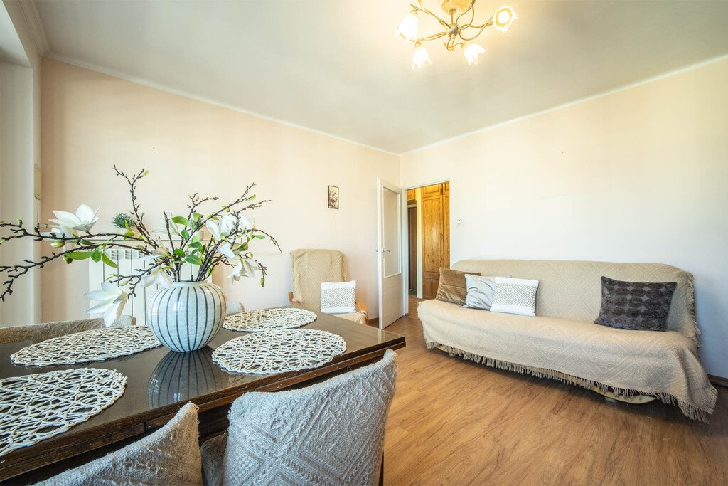 Rozkładowe 2 pokoje z balkonem, panorama, komórka Pabianice, Stanisława Wyspiańskiego  47m2 Foto 1