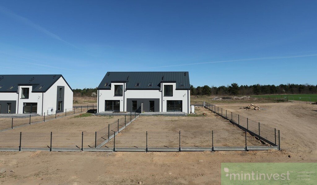 Zapraszam do obejrzenia domu bliźniaczego z garażem 127,5 m² w Goleniowie Goleniów  128m2 Foto 1