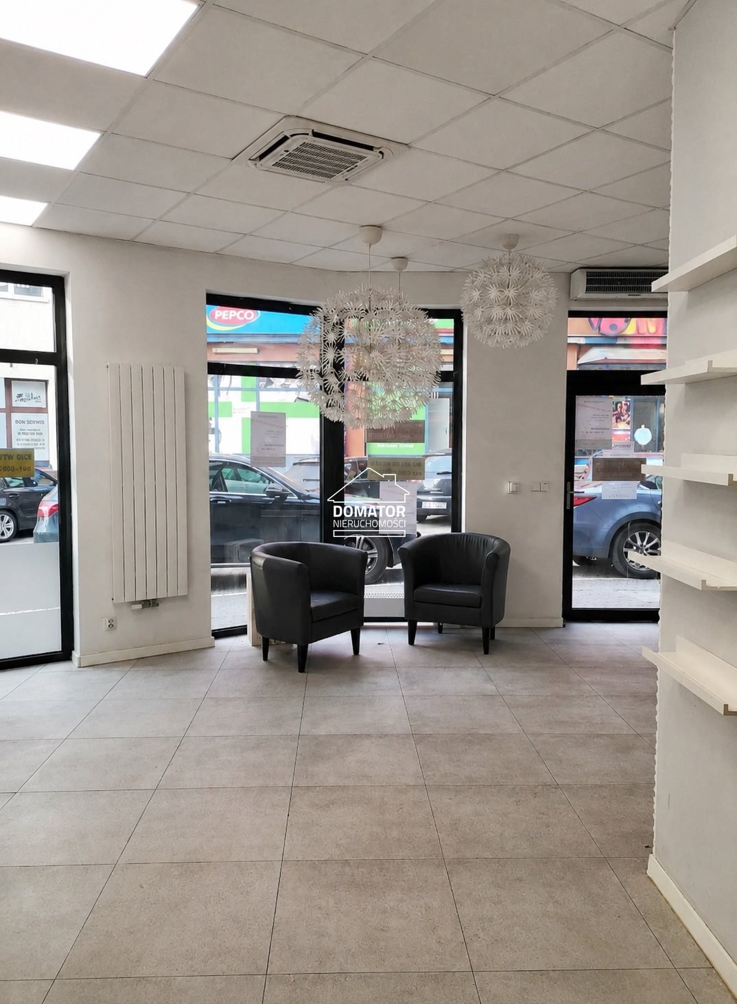 Atrakcyjny lokal usługowy 38 m² z witrynami i parkingiem Bydgoszcz, Śródmieście  38m2 Foto 1