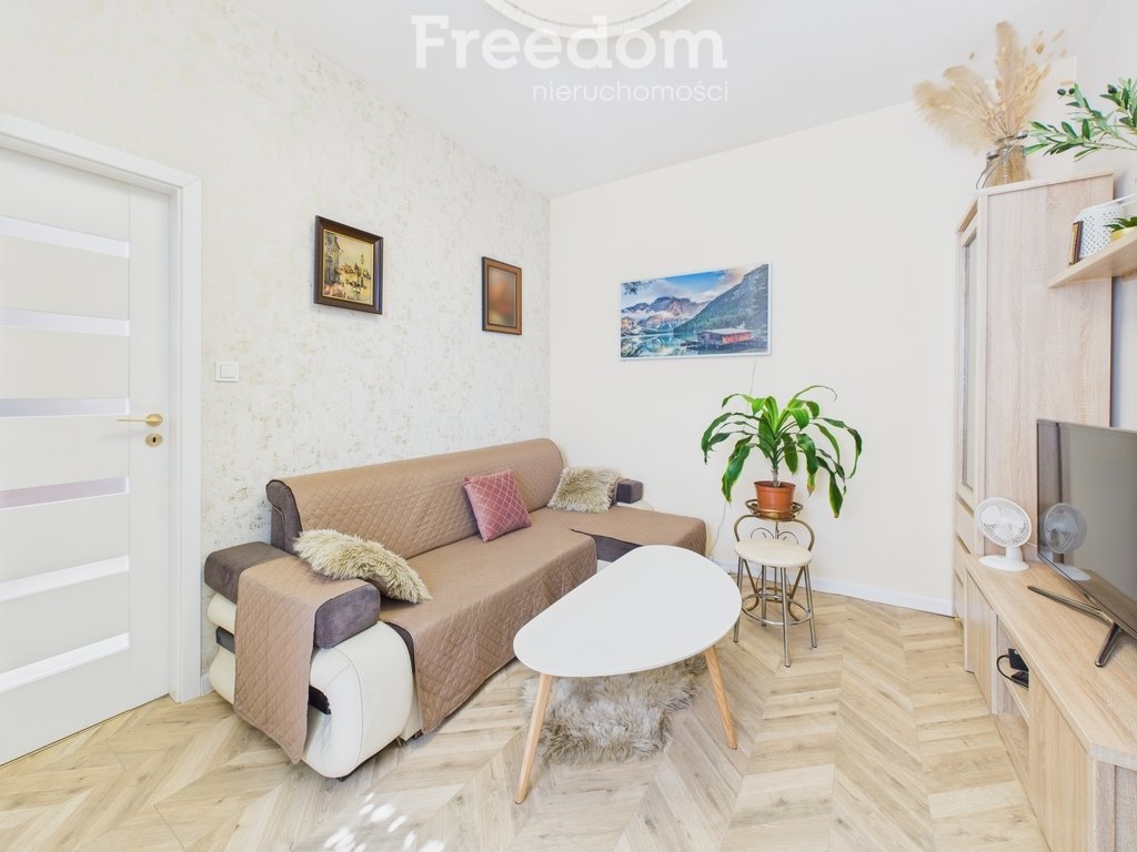 Mieszkanie dwupokojowe na sprzedaż Dąbrowa Górnicza, Korzeniec, Robotnicza  34m2 Foto 1