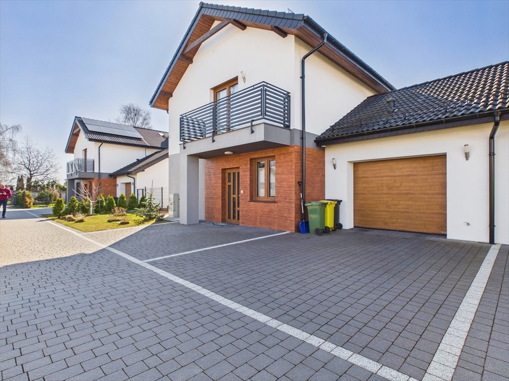 Sprzedam nowoczesny dom 128 m² z ogrzewaniem podłogowym i tarasem Słupsk, Wiązowa 1C  128m2 Foto 1