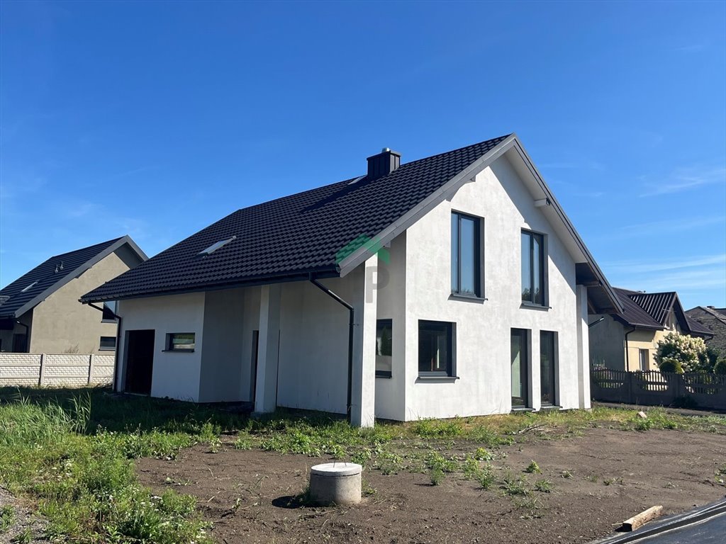 Zapraszam do obejrzenia domu 168 m² w spokojnej okolicy Konina Konin  168m2 Foto 1