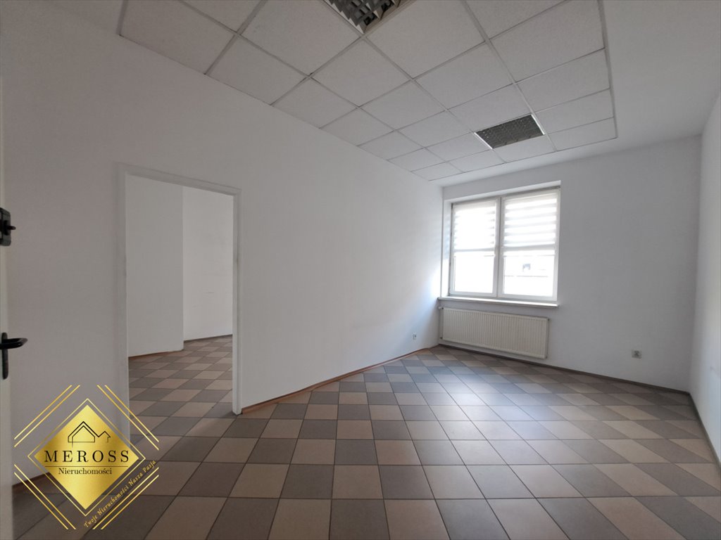 Na wynajem przestronny lokal 40 m² w centrum Częstochowy Częstochowa  40m2 Foto 1