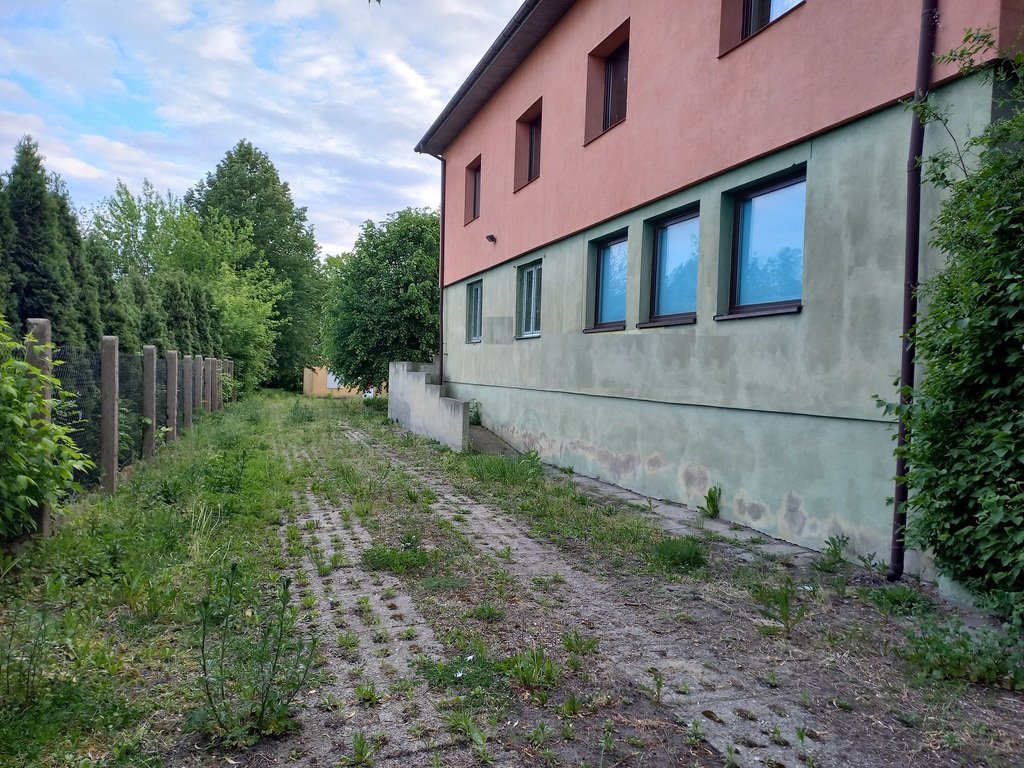 Mieszkanie trzypokojowe na sprzedaż Popów Głowieński  73m2 Foto 3