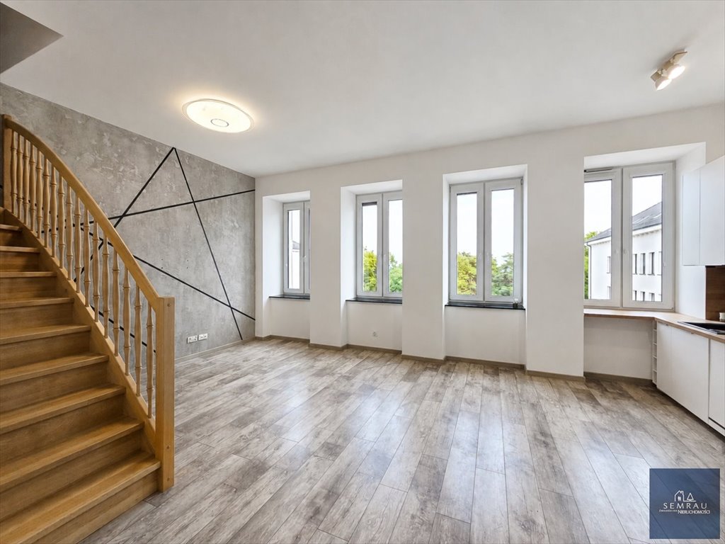 Do sprzedania przestronne dwupoziomowe mieszkanie 87 m² w Pile Piła, Górne  87m2 Foto 1