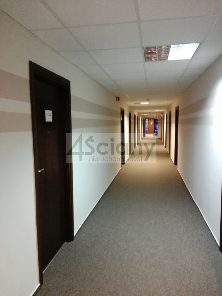 Na wynajem nowoczesny biurowiec 98 m² z recepcją i klimatyzacją Warszawa, Śródmieście  98m2 Foto 1