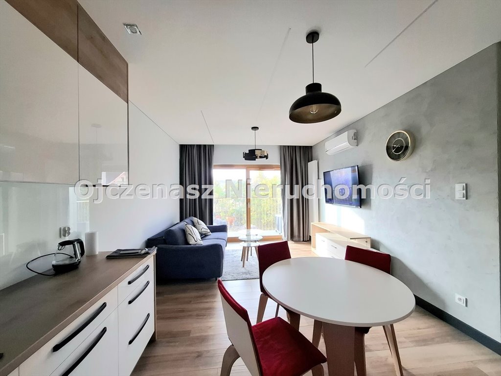 Nowoczesny apartament 43 m2 z balkonem i klimatyzacją.: Bydgoszcz Centrum