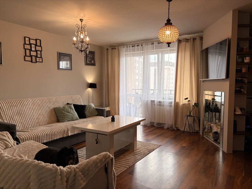 Polecam przestronne 89 m² mieszkanie z miejscem postojowym w Radomiu Radom, Gołębiów, Żwirki i Wigury  89m2 Foto 1
