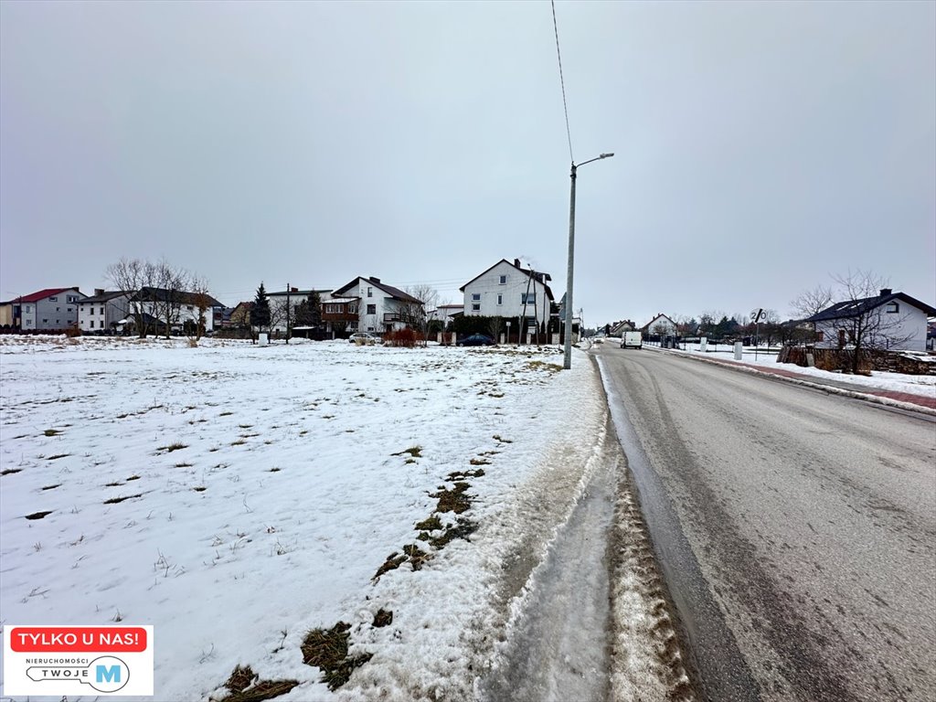 Działka budowlana 814 m² w centrum Pierzchnicy z mediami PIERZCHNICA, PIERZCHNICA, PIERZCHNICA  814m2 Foto 1